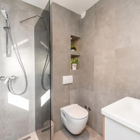 Guest house Luxury Fresca Bibinje