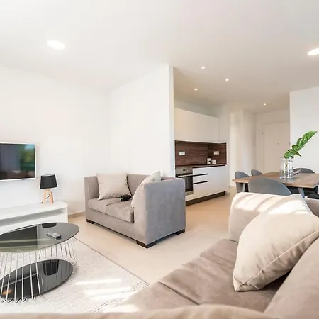 Luxury Fresca Guest house Bibinje