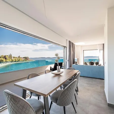 Πανσιόν Luxury Fresca Bibinje