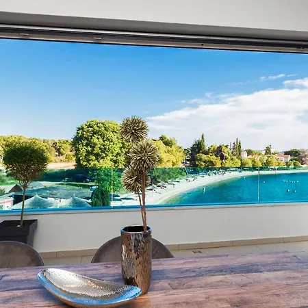 Πανσιόν Luxury Fresca